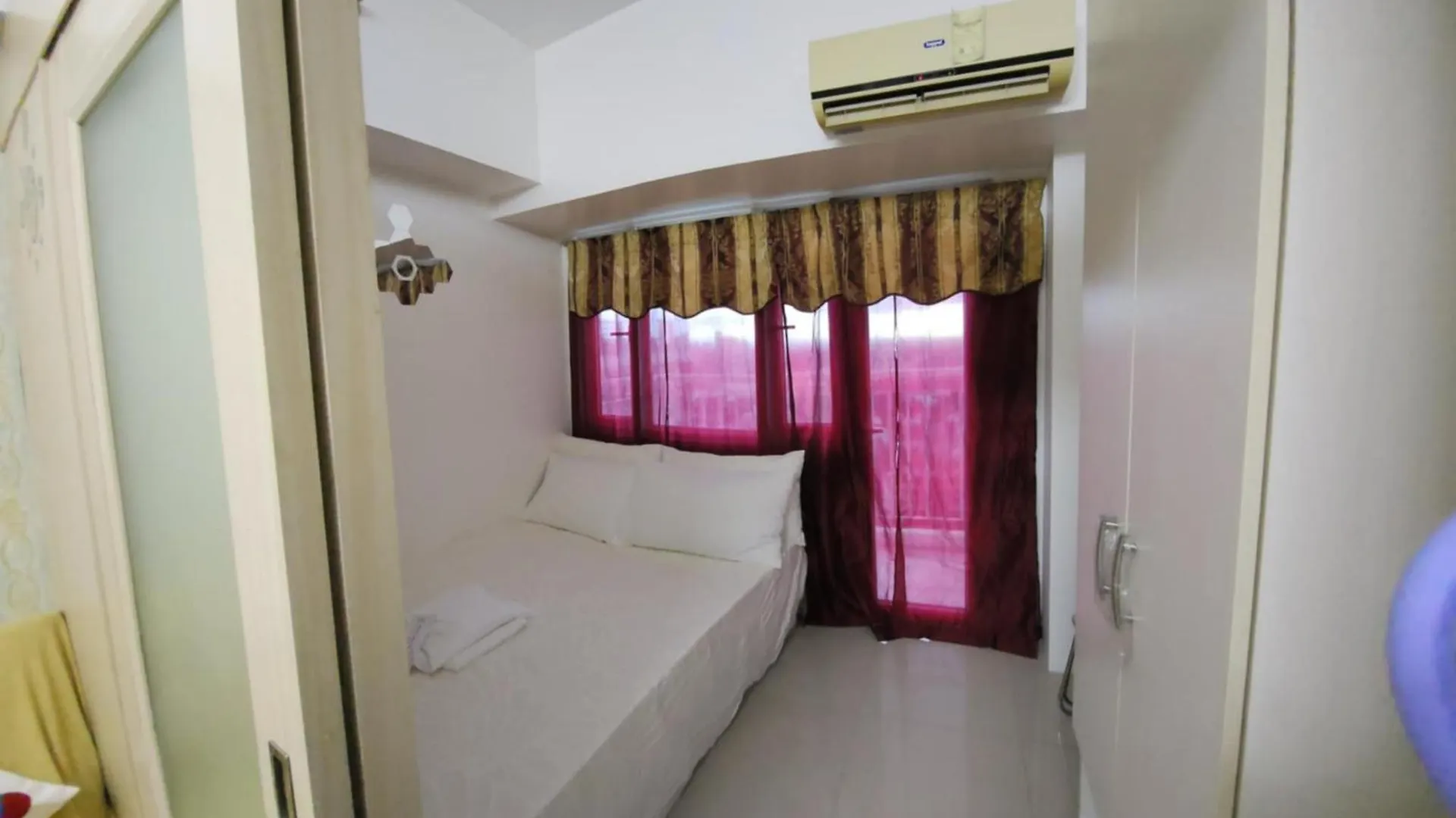 Smdc Light Residences Condominium Manila Aparthotel